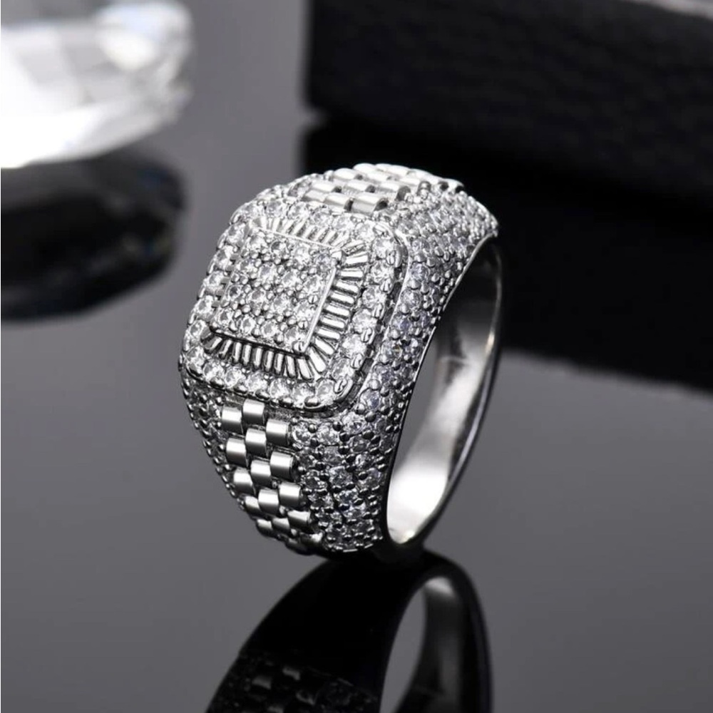 NEW GEOMETRIC SILVER COLOR RING